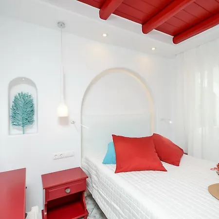 Naxos Evilion Luxury & *