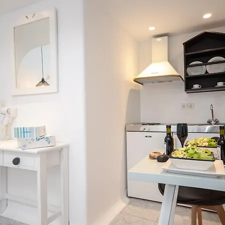 Apartment Naxos Evilion Luxury & *