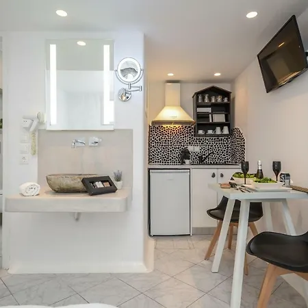 Naxos Evilion Luxury & Apartment Naxos City