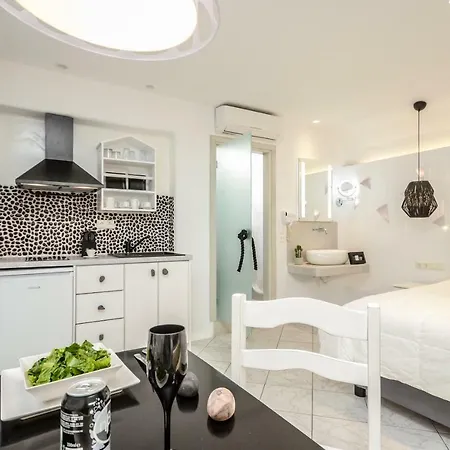 Apartment Naxos Evilion Luxury & *