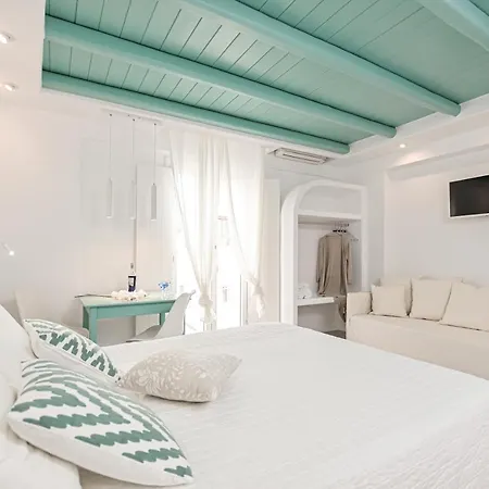 Naxos Evilion Luxury &