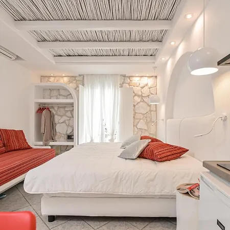 Naxos Evilion Luxury & Apartment Naxos City