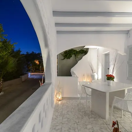 Naxos Evilion Luxury & * Naxos City