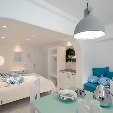 Naxos Evilion Luxury & *