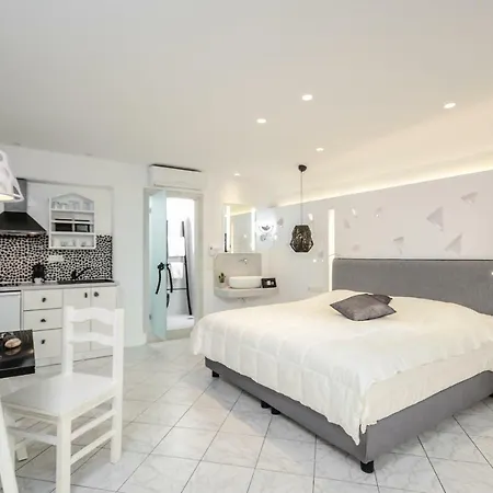 شقة Naxos Evilion Luxury &