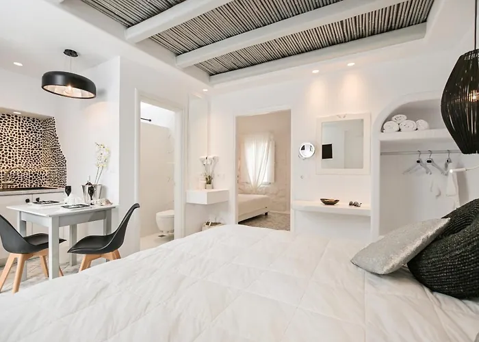 Naxos Evilion Luxury & * Naxos City