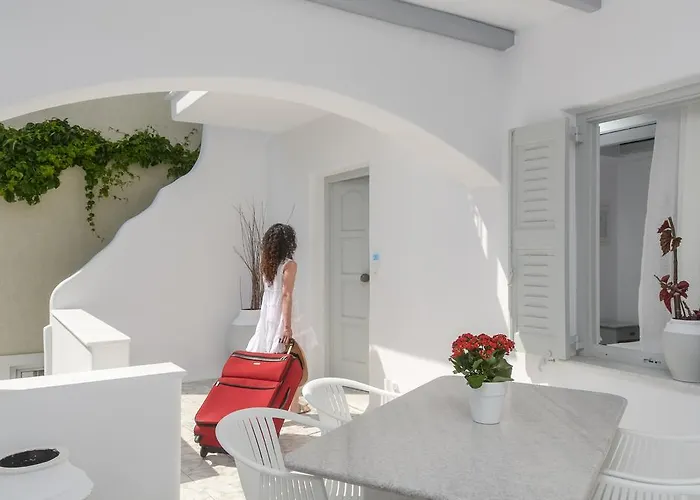 Naxos Evilion Luxury &