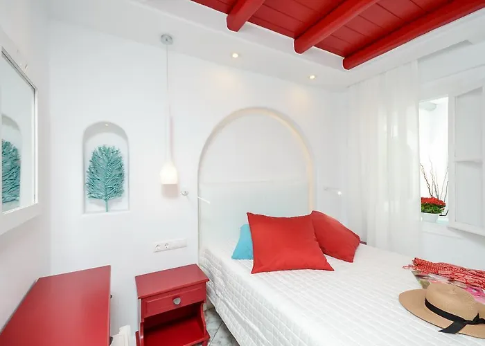 Naxos Evilion Luxury & *