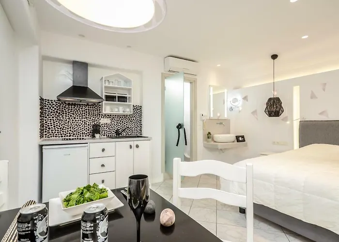 Lägenhet Naxos Evilion Luxury & *